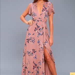 Small Lulu’s Rusty Rose floral maxi dress.